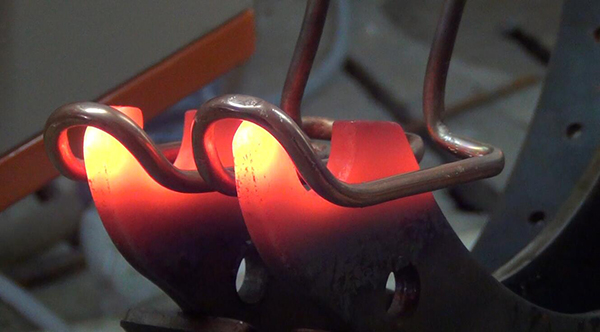 中頻導(dǎo)軌淬火機